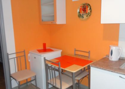 apartmani na 3 katu sa kuhinjom makarska