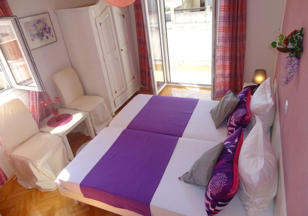 Studio Ljubičasti u Makarskoj - glavna fotografija smještaja